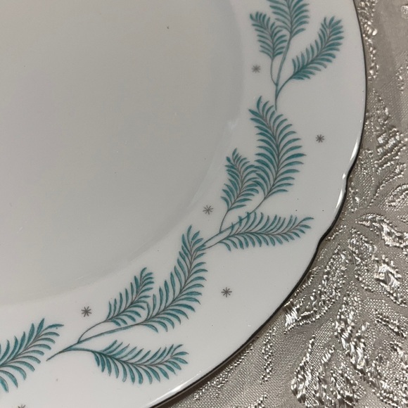 “Shelley” set of 4 bread and butter plates, bone china made in England - Picture 4 of 6